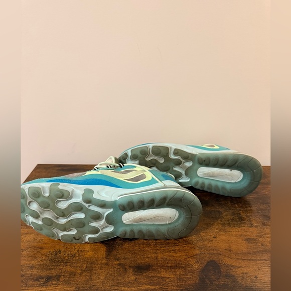 Nike Air Max 270 React \\\